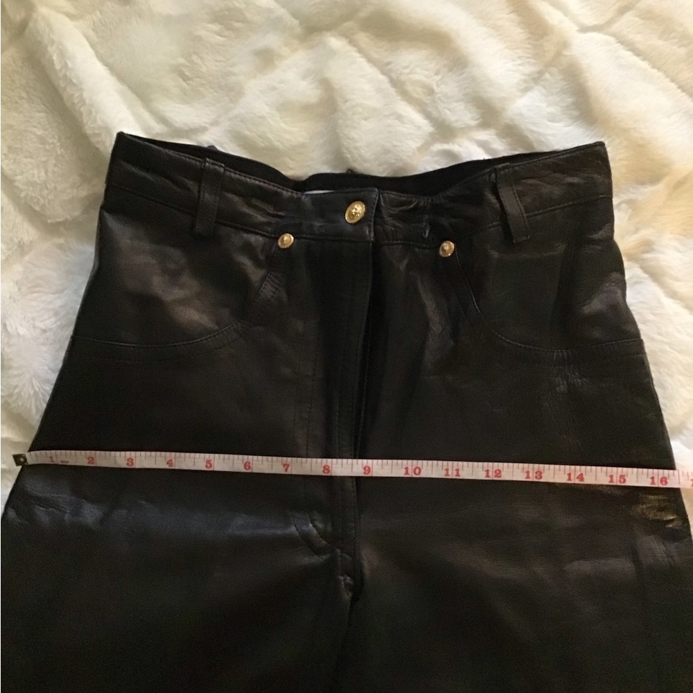 Elegant Black Women's Leather Pants - Picture 5 of 8